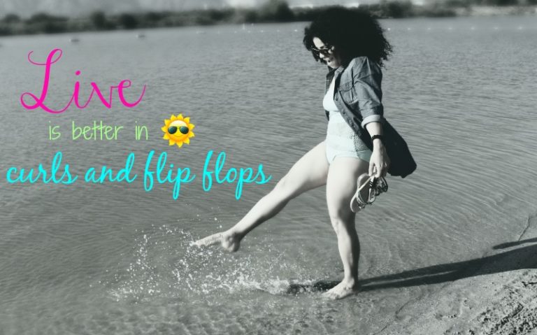 Curls and Flip Flops | Rizos y sandalias